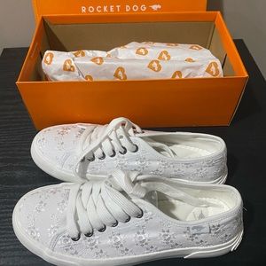 Rocket Dog canvas sneakers size 7.5 NWT
